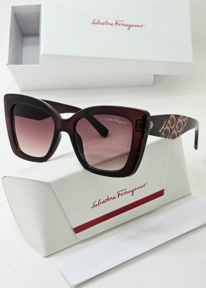 Набор: солнцезащитные очки, коробка, чехол и салфетки 100941