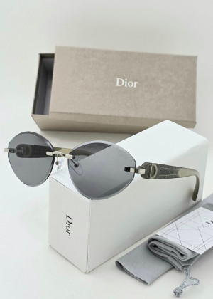 Набор женские солнцезащитные очки, коробка, чехол + салфетки 162156