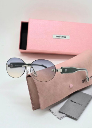 Набор женские солнцезащитные очки, коробка, чехол + салфетки 166045