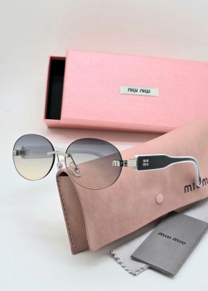 Набор женские солнцезащитные очки, коробка, чехол + салфетки 166047