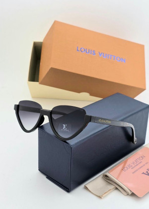 Набор женские солнцезащитные очки, коробка, чехол + салфетки 166111