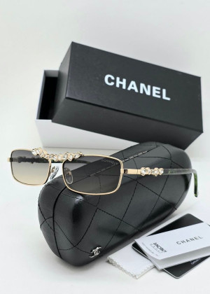 Набор женские солнцезащитные очки, коробка, чехол + салфетки 171651