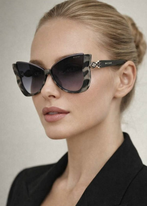 Набор женские солнцезащитные очки, коробка, чехол + салфетки 172585